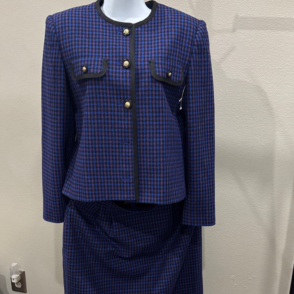Oleg Cassini Vintage Blue and Purple Plaid Blazer and Skirt Suit size 6